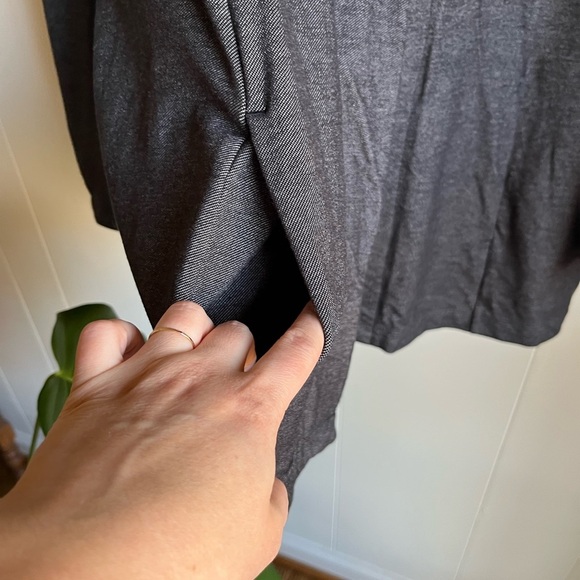 J. Jill Grey Wearever Collection Button Front Long Line Jacket Office We… - Picture 6 of 11